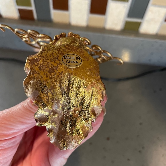 Vintage metallic angel ornament - Picture 6 of 6